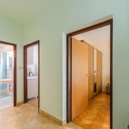 Apartments Ivica - With Parking 宁 外观 照片