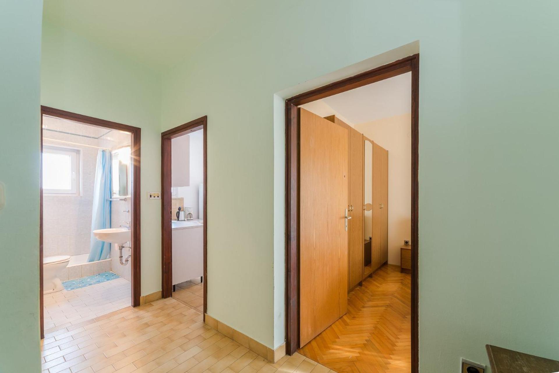 Apartments Ivica - With Parking 宁 外观 照片