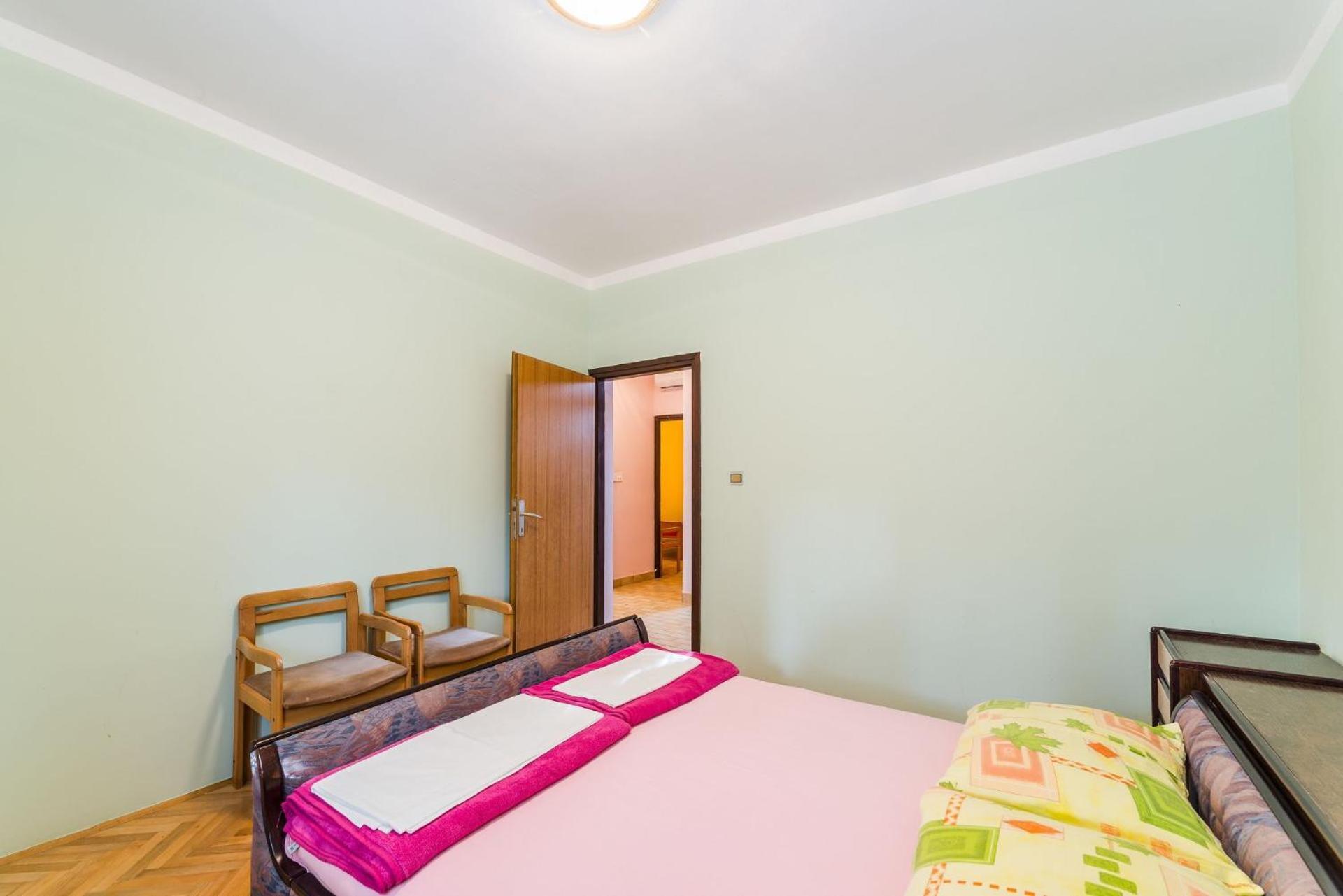 Apartments Ivica - With Parking 宁 外观 照片