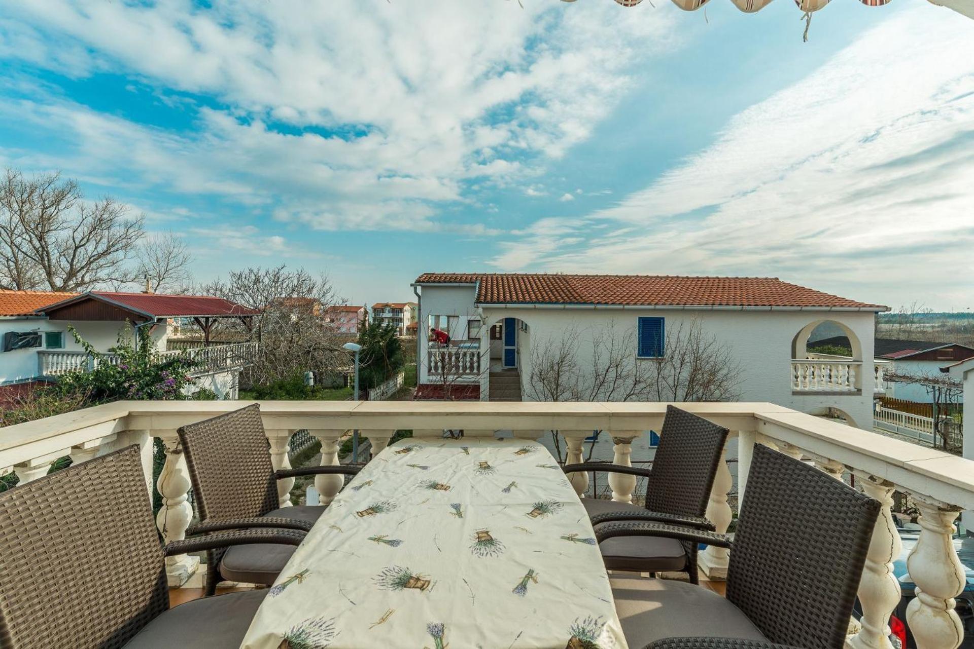 Apartments Ivica - With Parking 宁 外观 照片