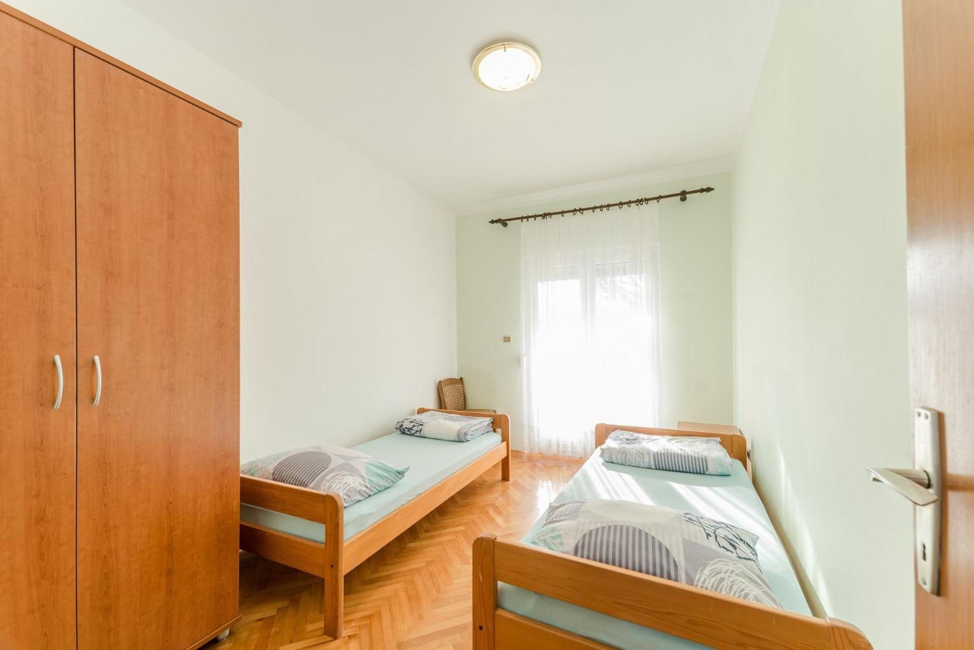 Apartments Ivica - With Parking 宁 外观 照片